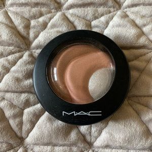 MAC Limited Edition Mineralize Skinfinish